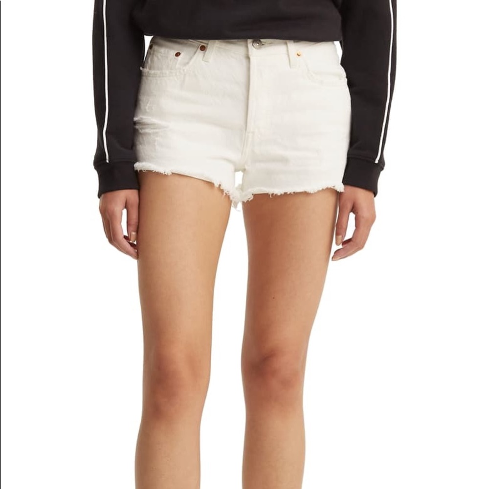 White LEVI'S 501 Denim Short - Picture 1 of 8